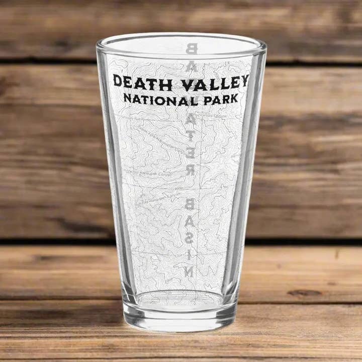 Death Valley Nationalpark Topografisches Pintglas Badwater Basin Topo für den Großhandel von Parks Apparel