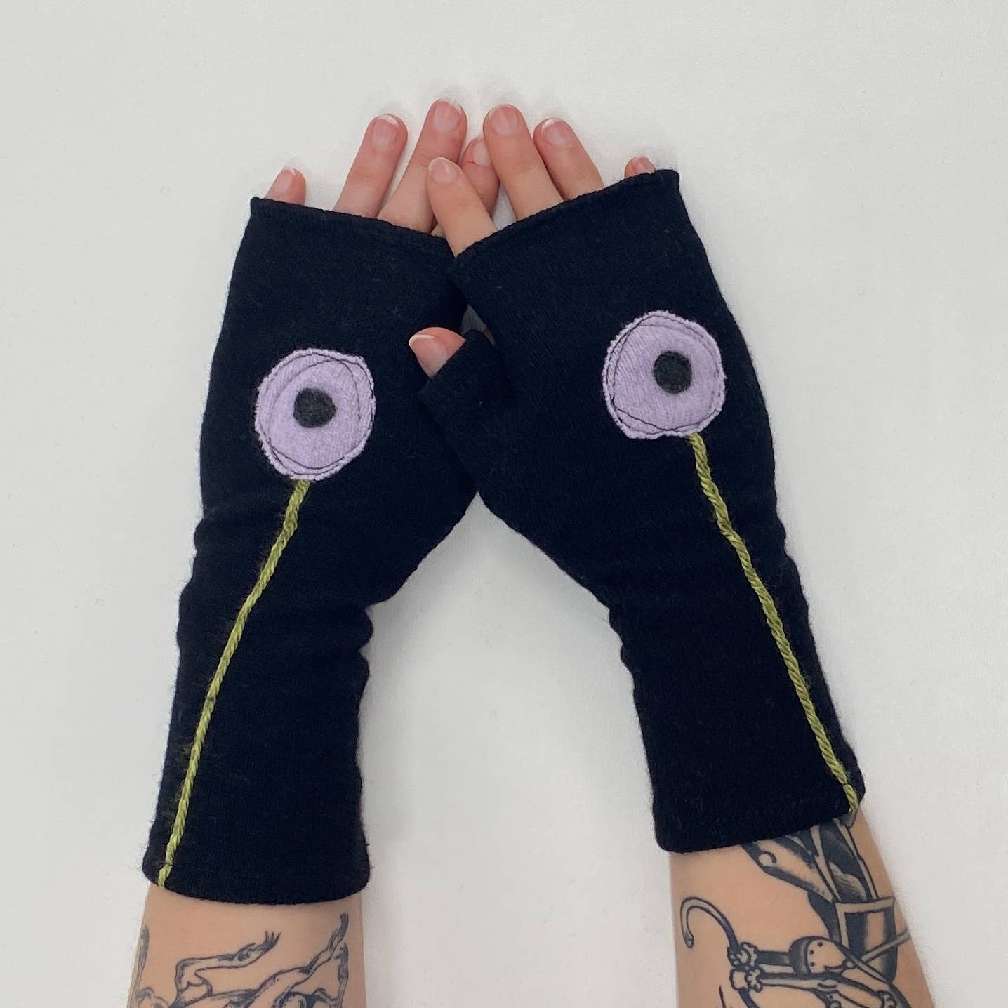 Sardine Clothing Co. - Wholesale Gloves - Women's - Fingerless Cashmere Gloves-Poppy6