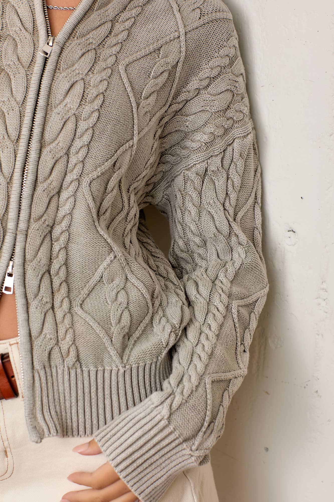 Promise LA - Wholesale Knit Sweater - Women's - Vintage vibe washed two way zip-up sweater12