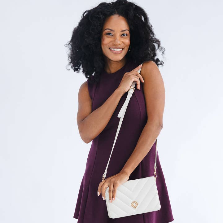 Trashious - Wholesale Clutch Bag - Women's - Clutch Diva Apple Leather Off White1