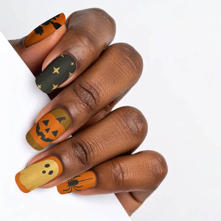 FYNE BODY - Wholesale Press-on/fake nails - Ghoul's Gold Glamour Halloween Press-On Nails73