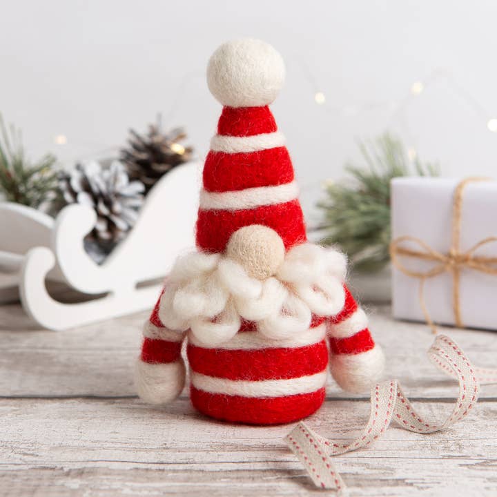 Elvis The Christmas Gonk Needle Intermediate Viltset voor wholesale door Wool Couture Company