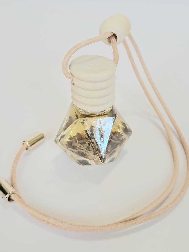 Diffusore per Auto alla Lavanda Lea 8 ML per la vendita all'ingrosso da parte di Golden Rose Embrace