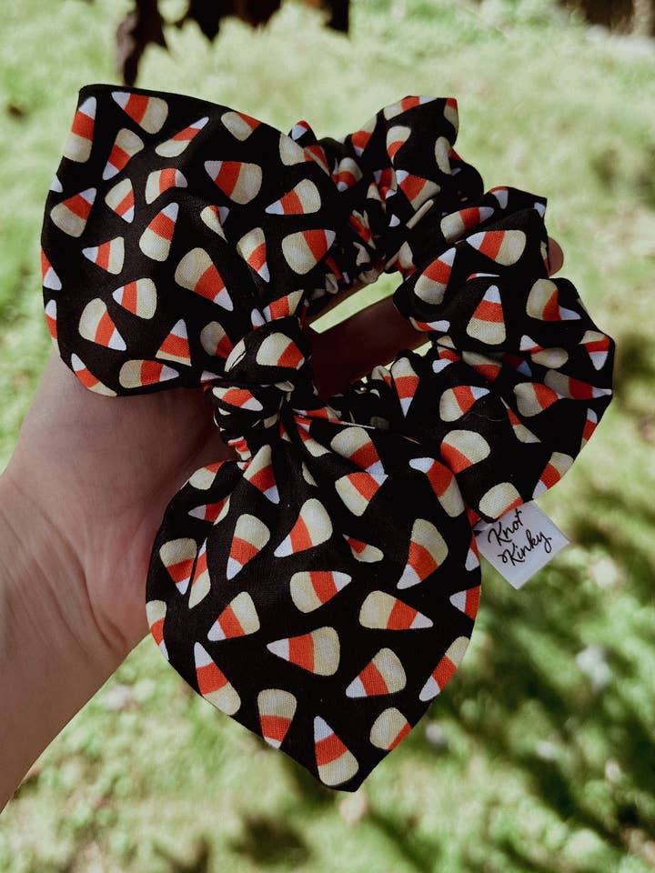 Cutie de maïs sucré🧡 pour la vente par Knot Kinky HairTies