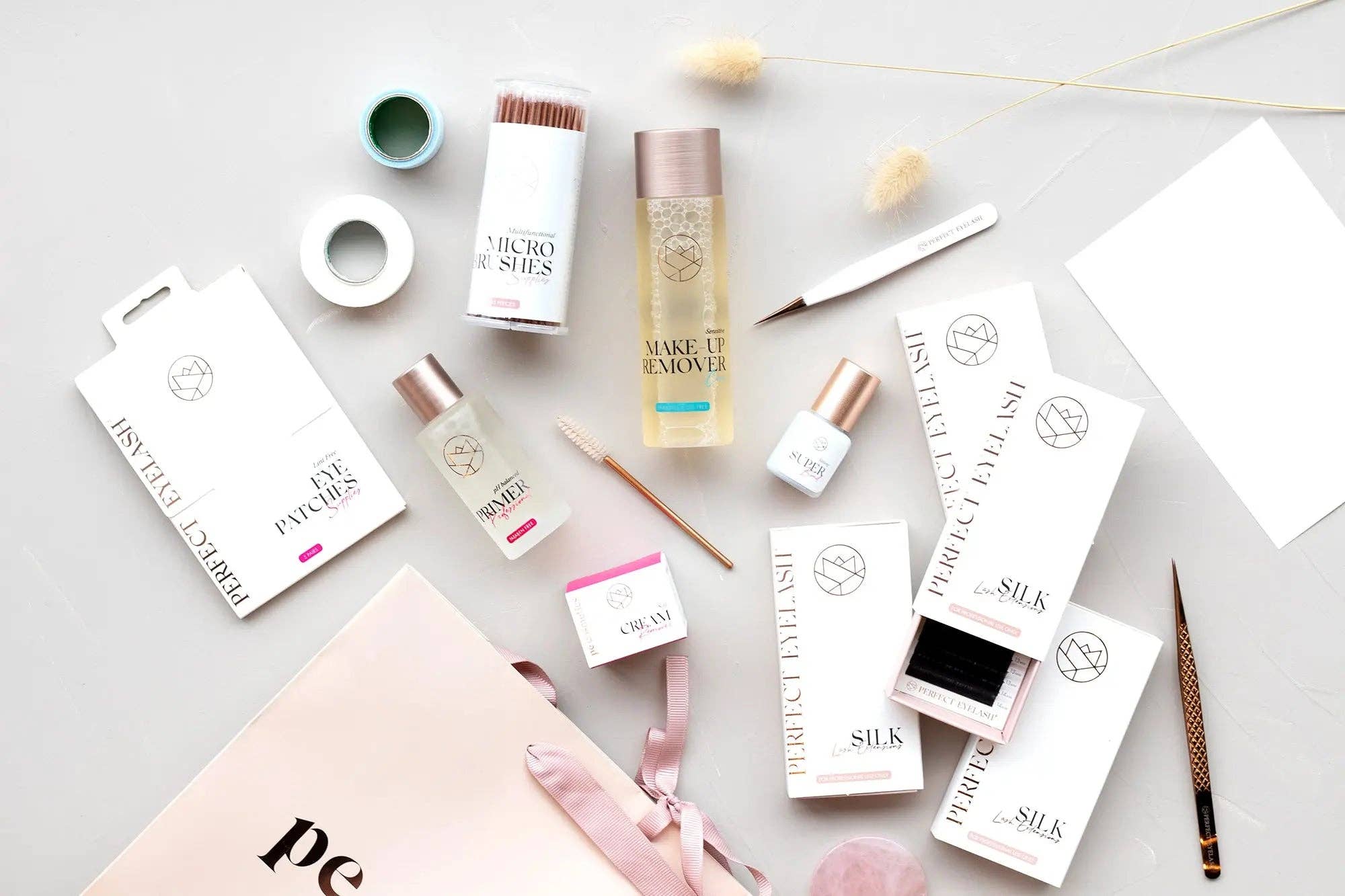 PE Cosmetics – Engroshandel Falske øjenvipper – Startkit til vippeextensions One by One1