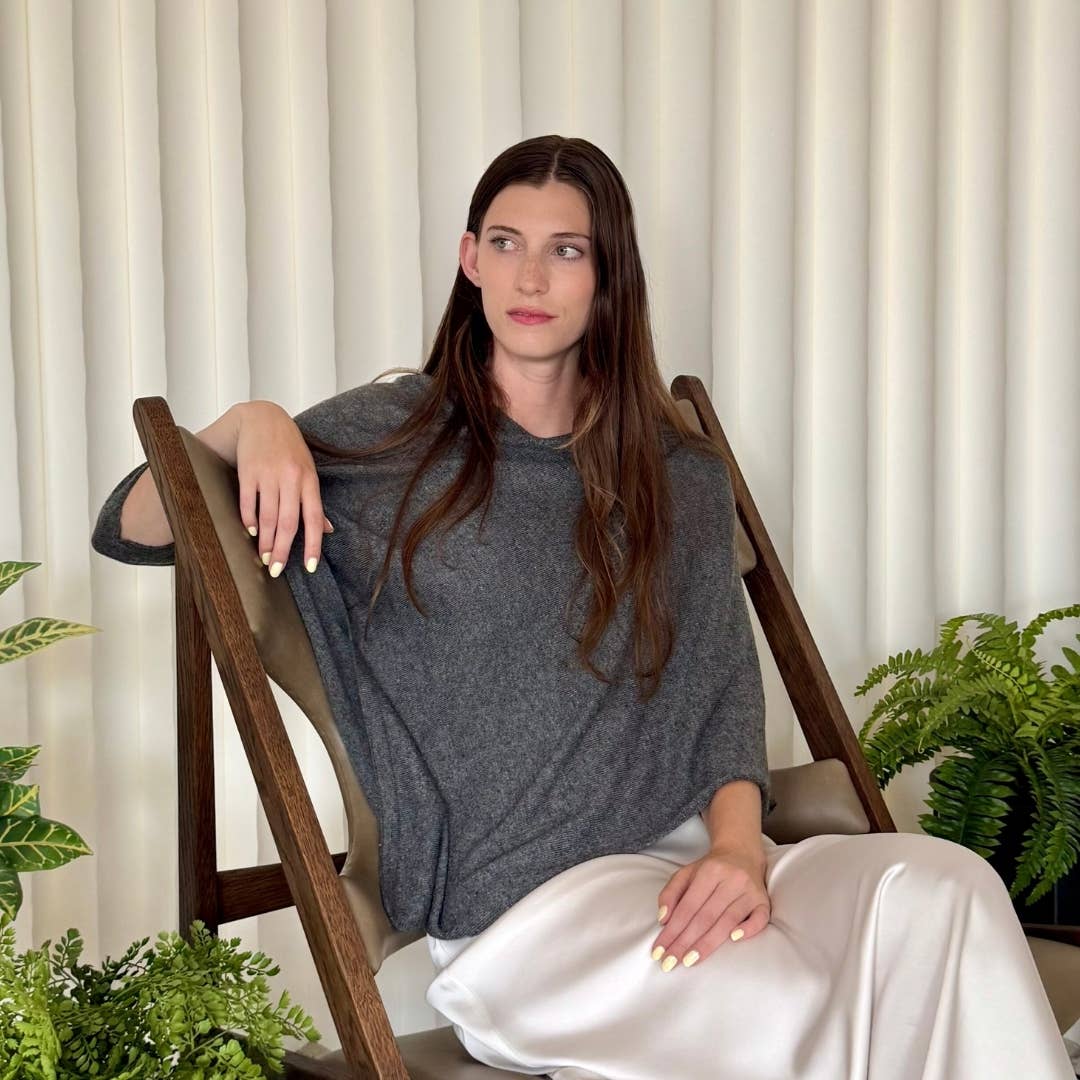 Humble Hilo - Wholesale Poncho - Women's - Humble Hilo Handloomed Cashmere Poncho, Classic9