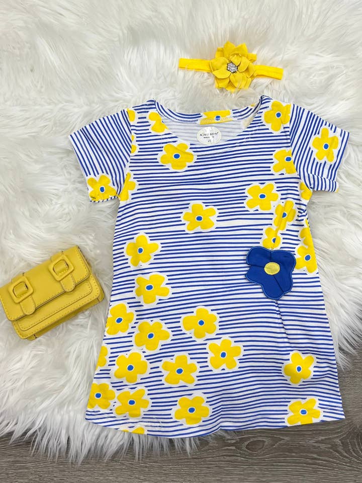 Abito floreale giallo Delilica per la vendita all'ingrosso da parte di Two Cute Boutique LLC