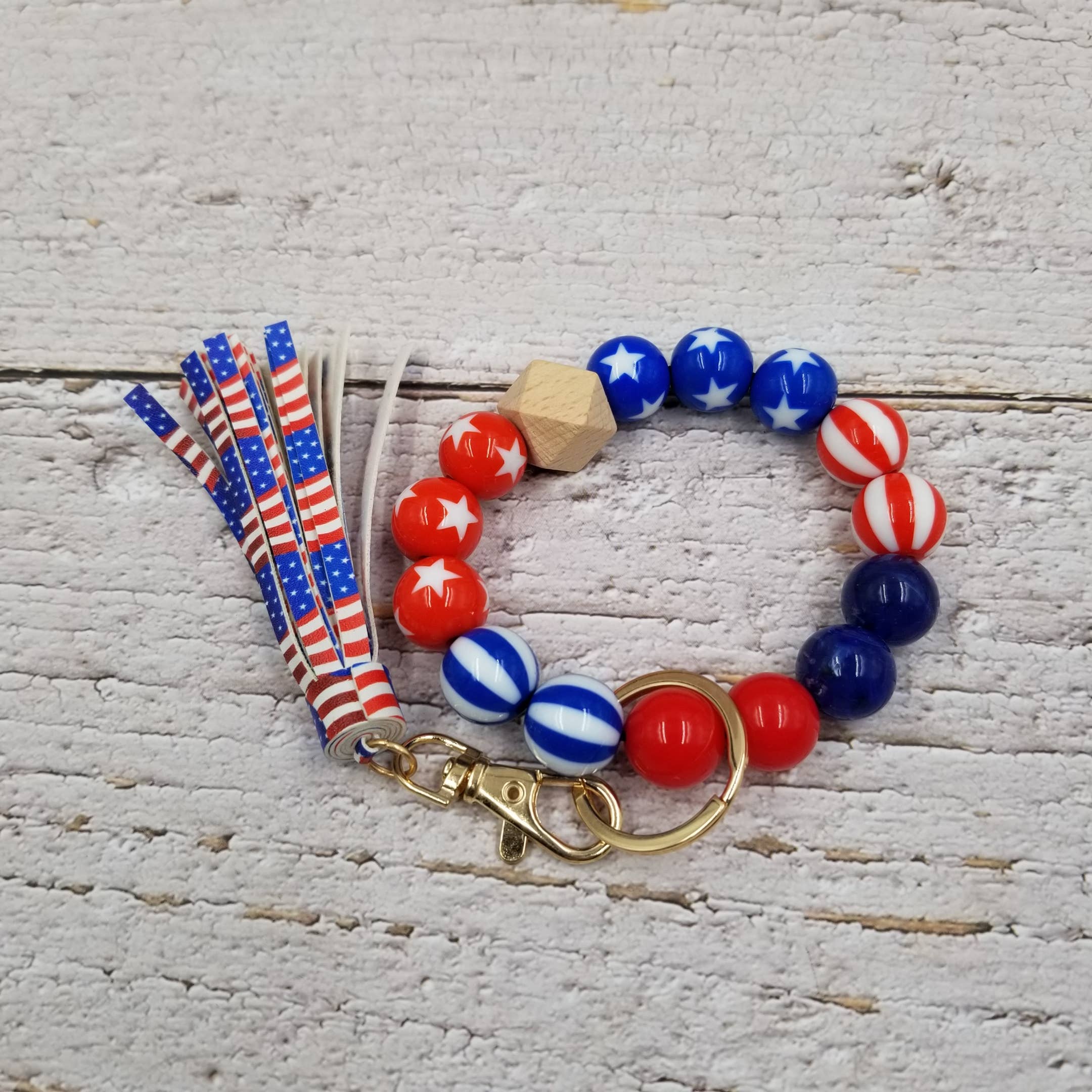 Treasure Wholesale - Wholesale Beaded Bracelet - 4th of July RWB Patriotic Stretch Bracelet1