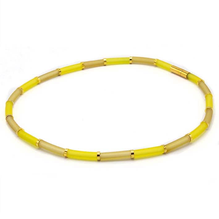Rubber necklace Bits & Pieces yellow with champagne for wholesale by FATES, style with a story