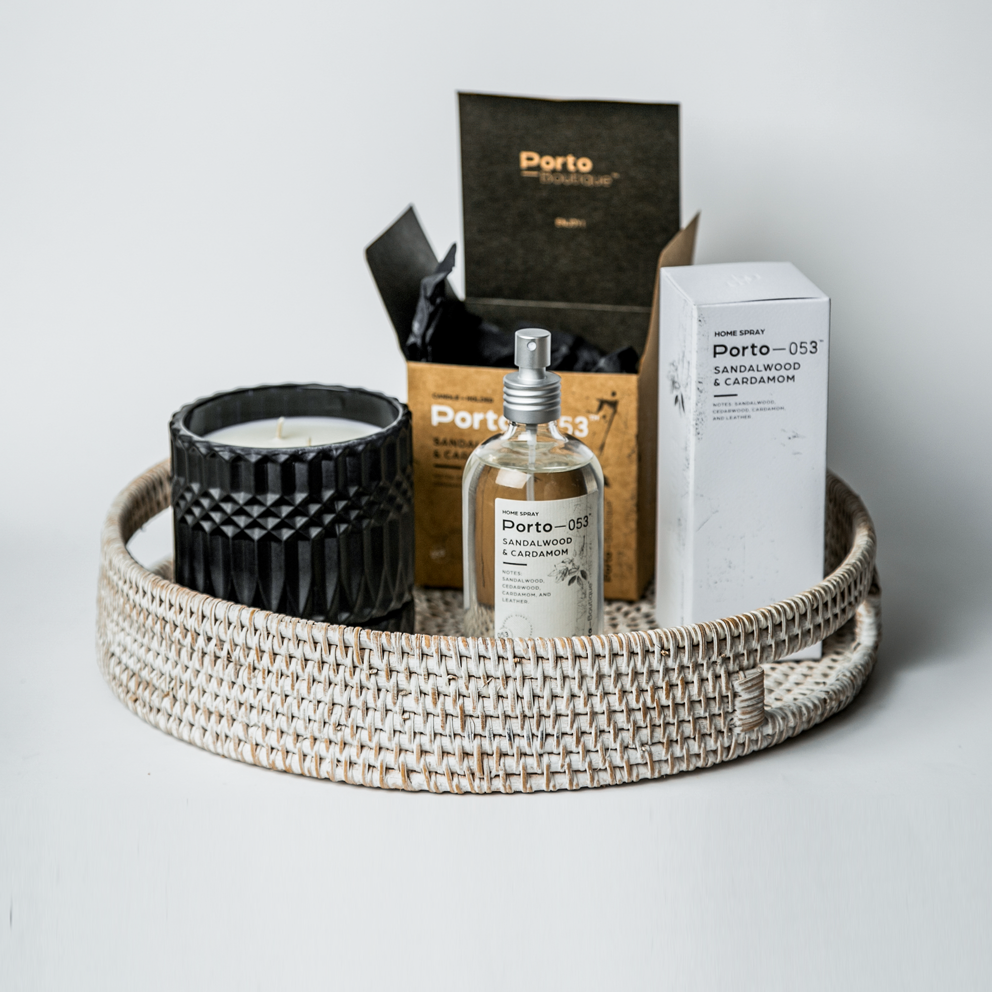 Porto Boutique - Vente Plateaux décoratifs - Plateau décoratif – Décoration de table ronde en rotin3