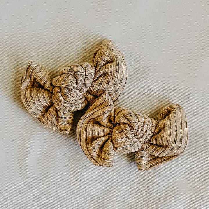 YARA | Clippees para venta al por mayor de 6Heart Collective, LLC