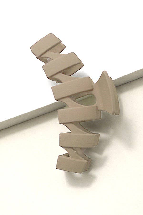 JOSSLYN by wall to wall - Wholesale Hair Clip - Women's - MATTE JUMBO WAIVY NON SLIP HAIR CLAW CLIP | 40H3897