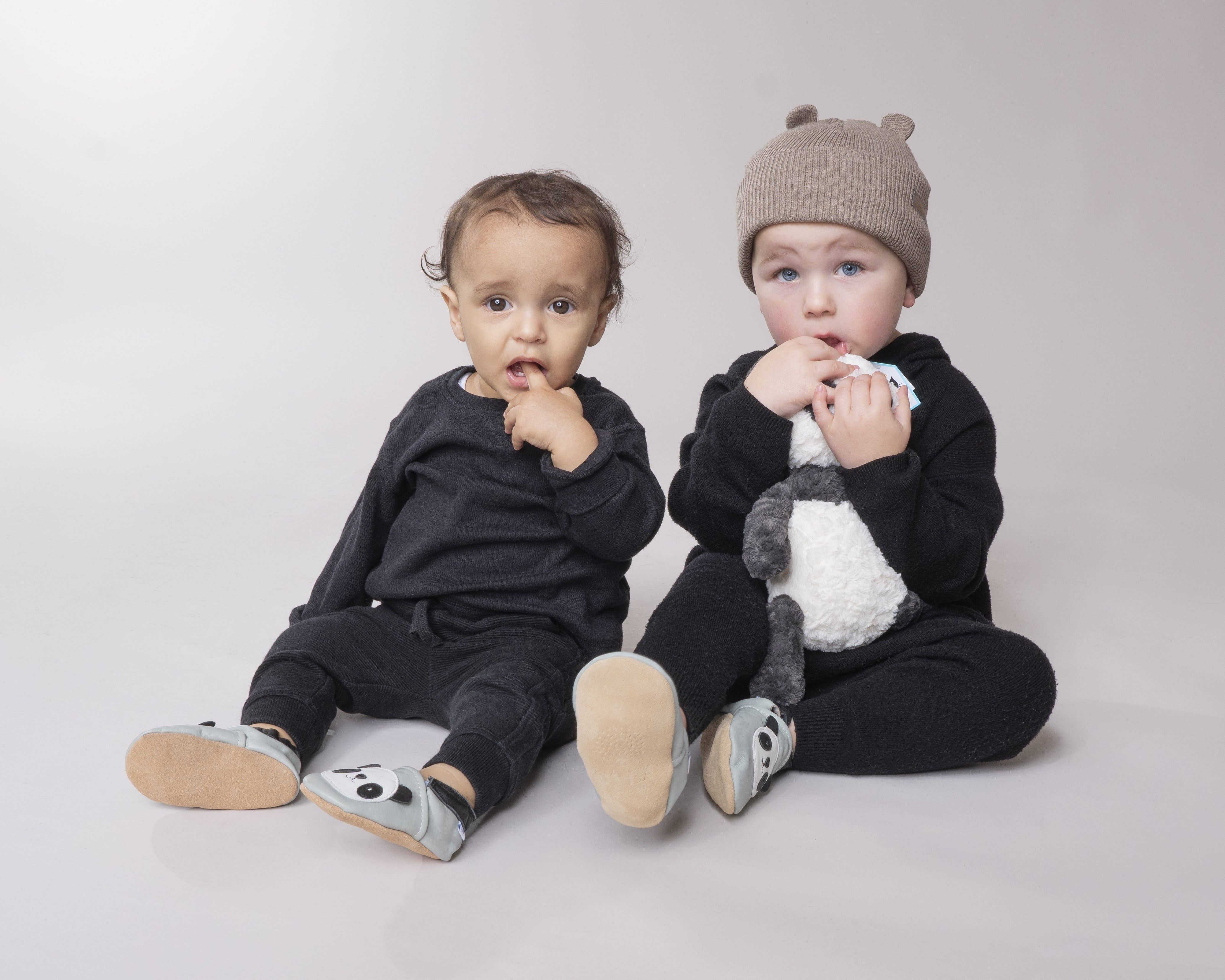 Olea London Ltd – wholesale Lära-gå-skor – baby – Mjukt läder babyskor Panda1