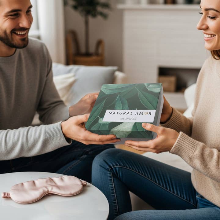 Natural Amor LLC - Wholesale Bath & Body Set - Relaxation Spa Gift Set with Candle, Soap, Bath Bomb4