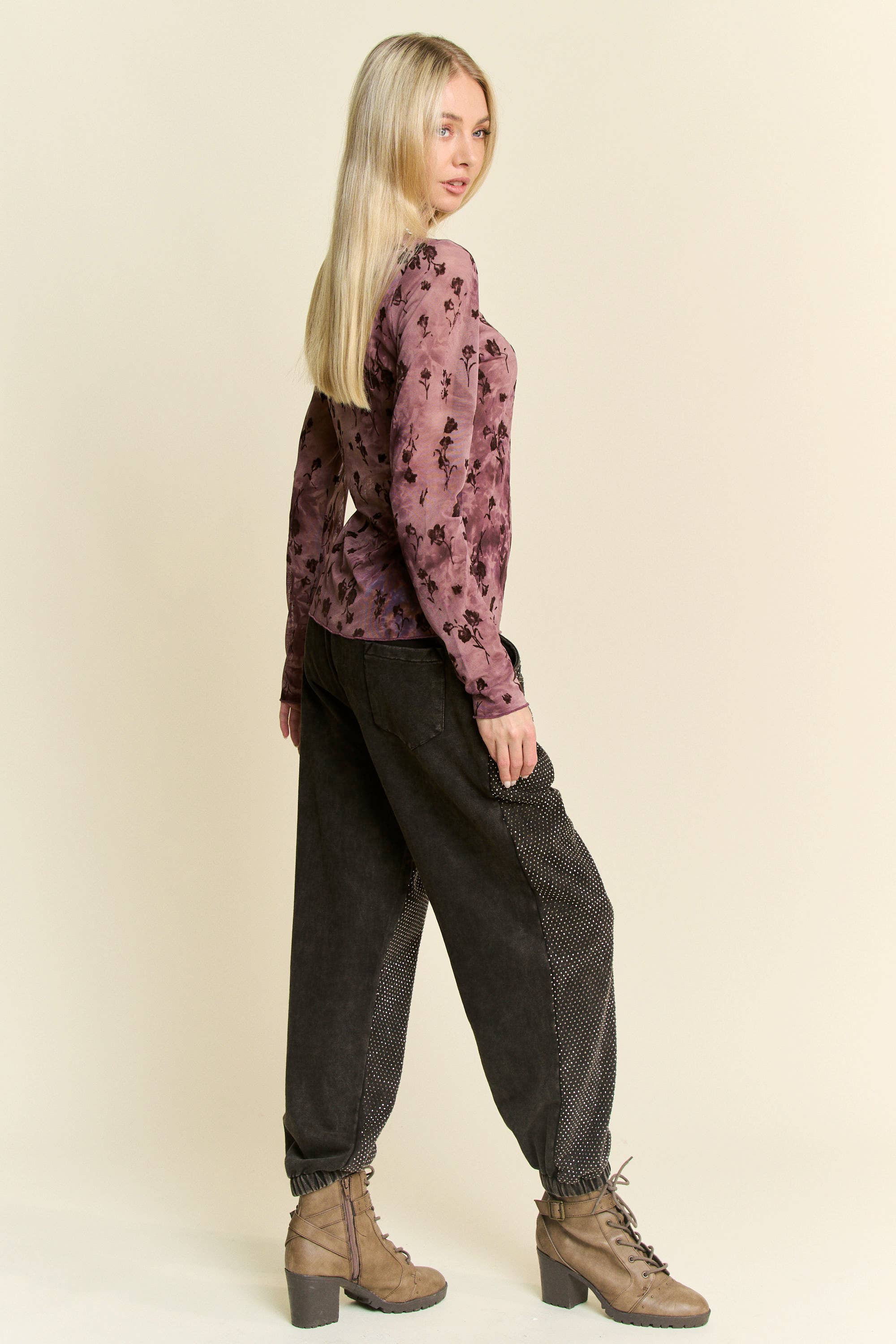 Davi & Dani - Wholesale Pants - Women's - RHINESTONE ELASTIC WAISTBAND JOGGER PANTS8