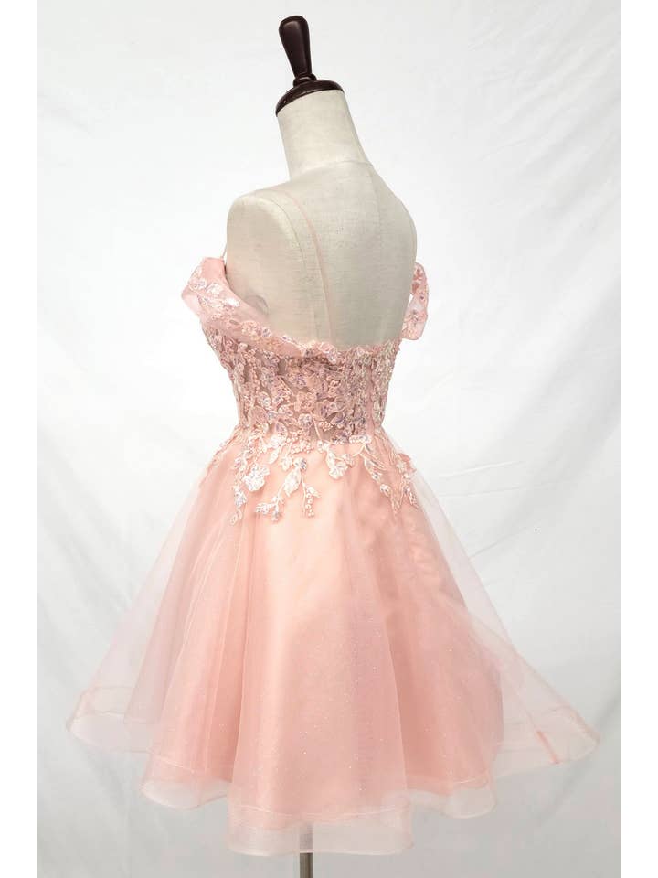 Chicas - Wholesale Dress - Women's - Off the shoulder short dress with flowers and leaves C3592