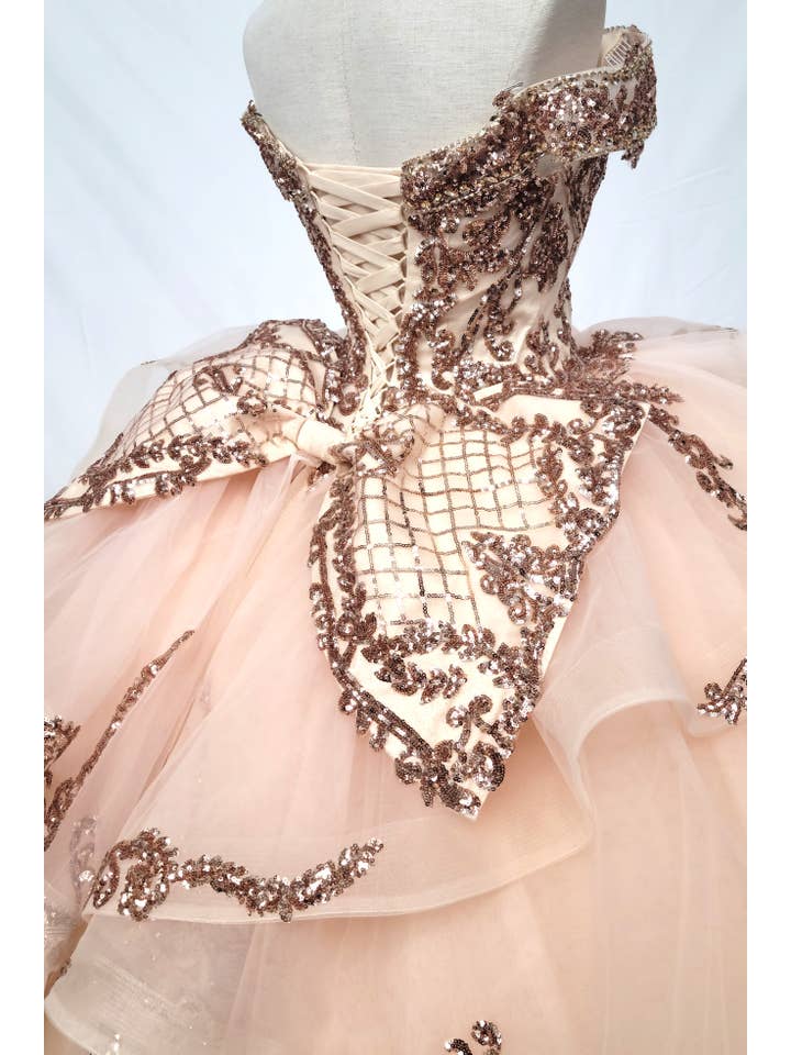 Chicas - Wholesale Dress - Women's - Multilayered Quince Dress With Bow and Sequins CHF306322