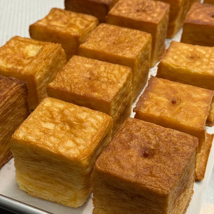 frenzye - Wholesale Cookie - Croissant Cube4