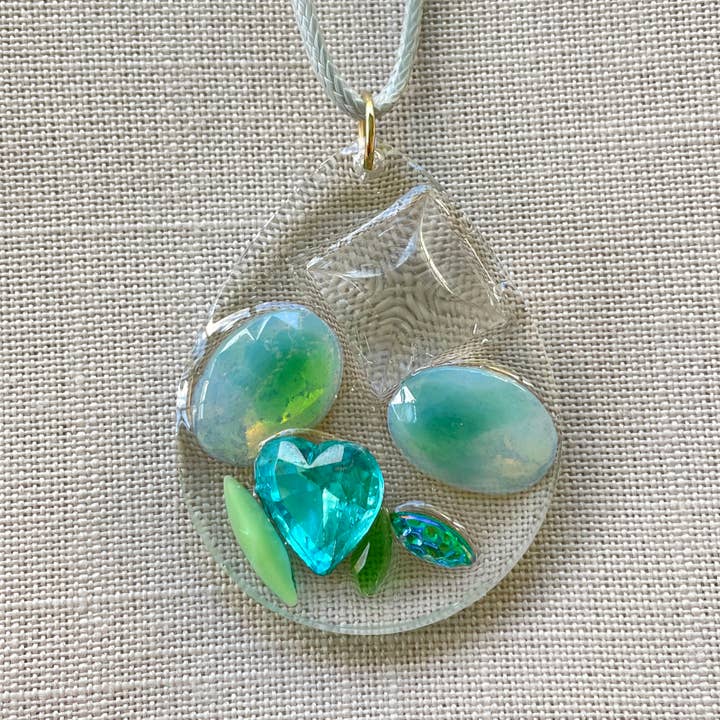 Ciondolo Aqua Heart per la vendita all'ingrosso da parte di Retro Ruby Jewels