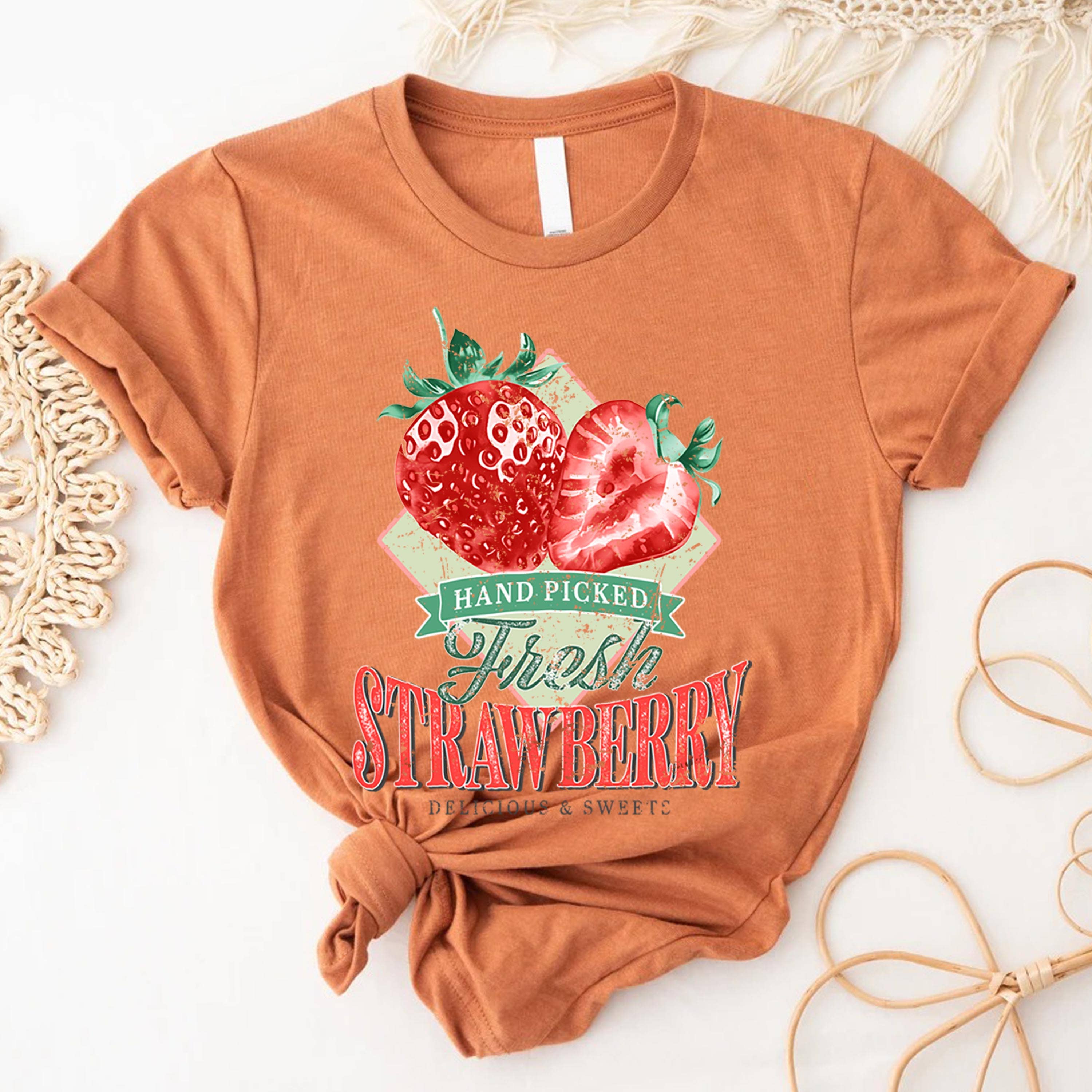STARCHIS – wholesale Screen printed t-shirt – Women′s – STS-P6746 Strawberry Graphic t-shirt1