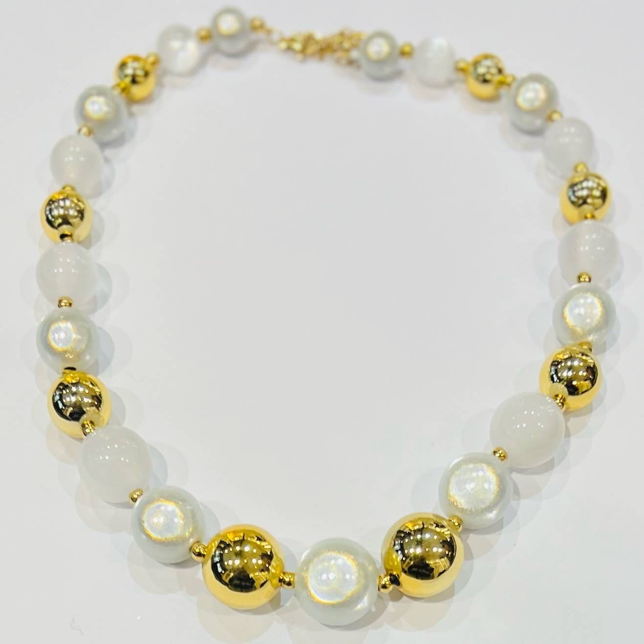 Bijoux 7bis - Vente Collier ras-de-cou - Collier acier grosses perles et perles dorees brillantes0