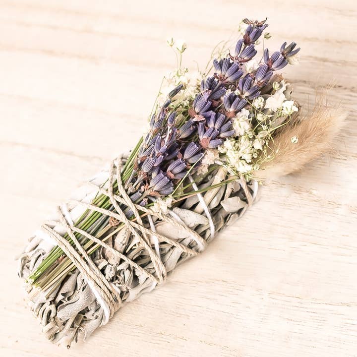 Sarimoire - Wholesale Sage Bundle - Floral Sage "Spiritual Awakening" Energy, Cleanse Bundle
