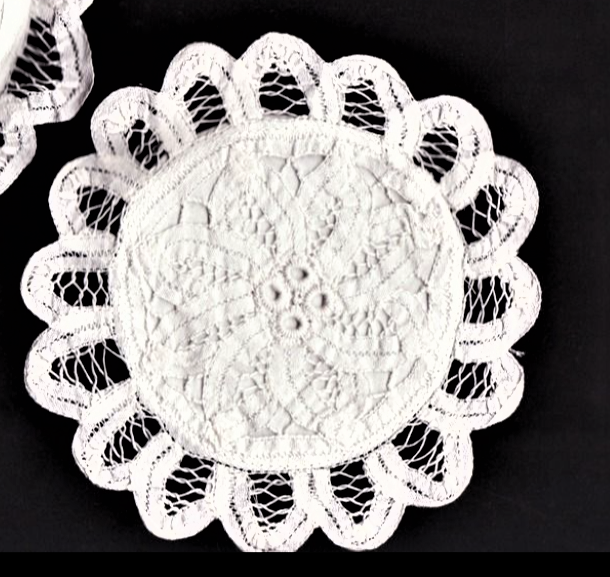 Eastern Sunrise Lace And Linens Inc. – wholesale Tooth fairy pillow – Child – Tooth Fairy Pouch Batten Lace Cotton Heart or Round Sachet1