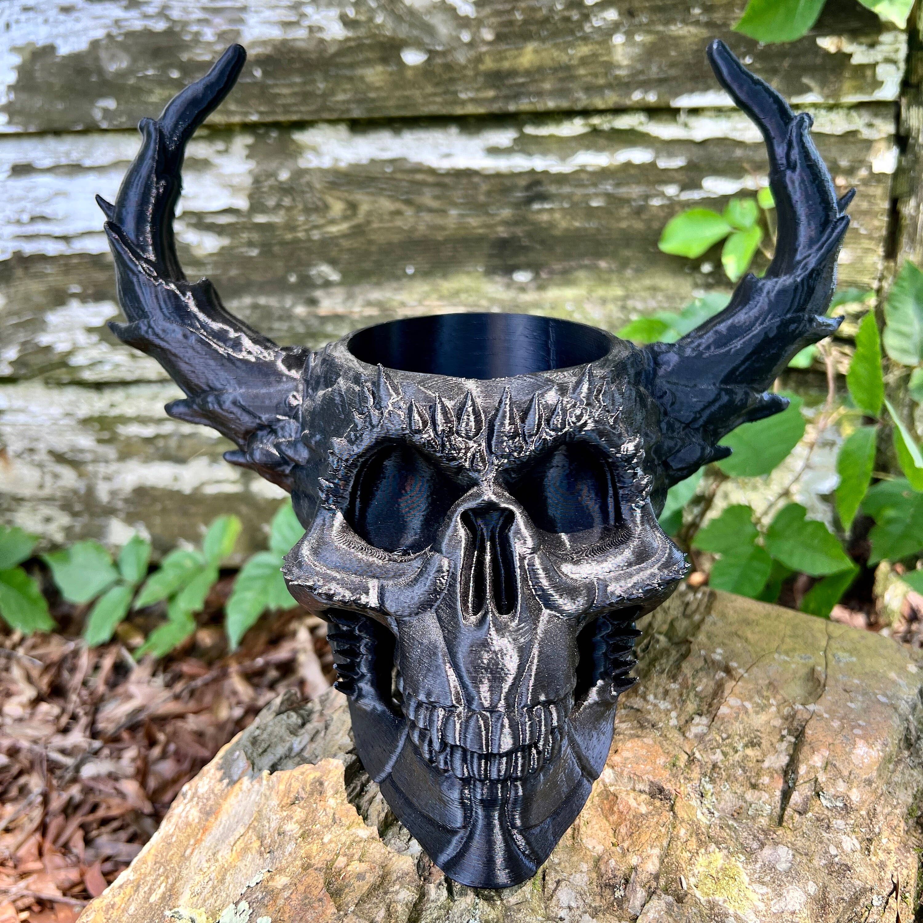 NumanPrints - Vente Pot - Jardinière Demonic Horned Devil Skull imprimée en 3D6