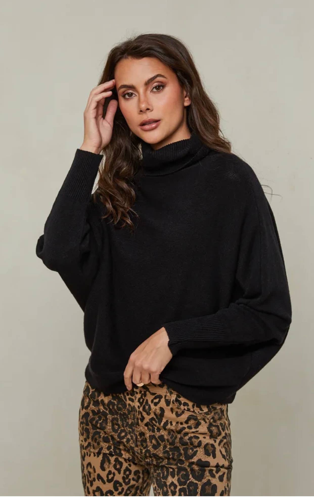LÉA & LUC - Wholesale Knit Sweater - Women's - Turtleneck sweater REF. 614216