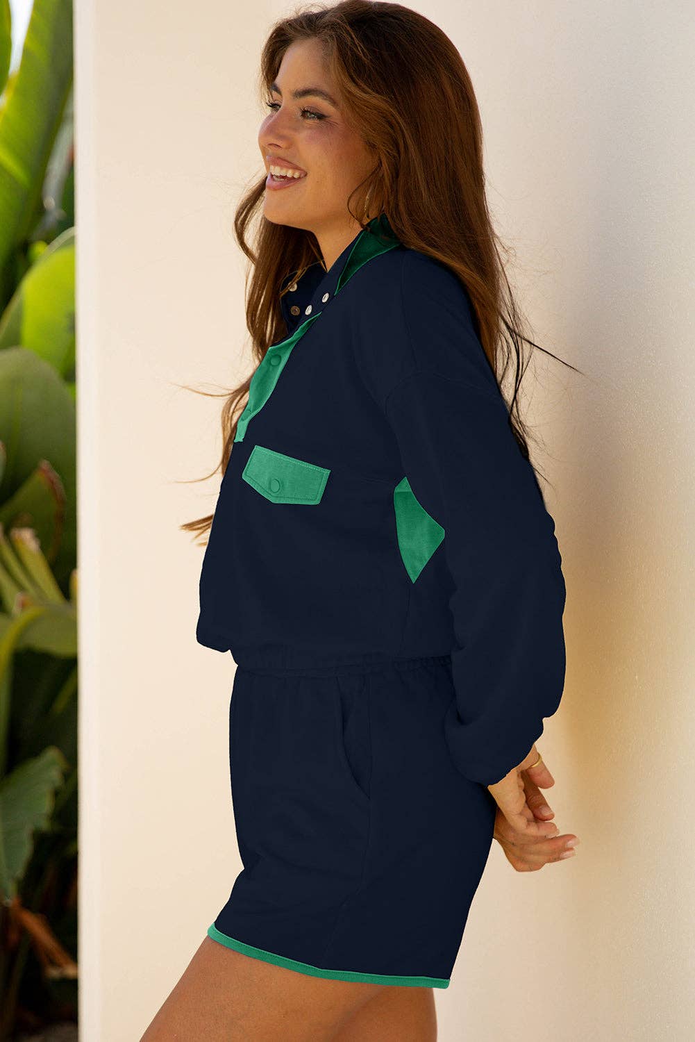 Azul Marino Conjunto de 2 piezas de jersey con media botonadura y pantalones cortos en patchwork de bloques de color azul marino. de venta al por mayor en Faire2