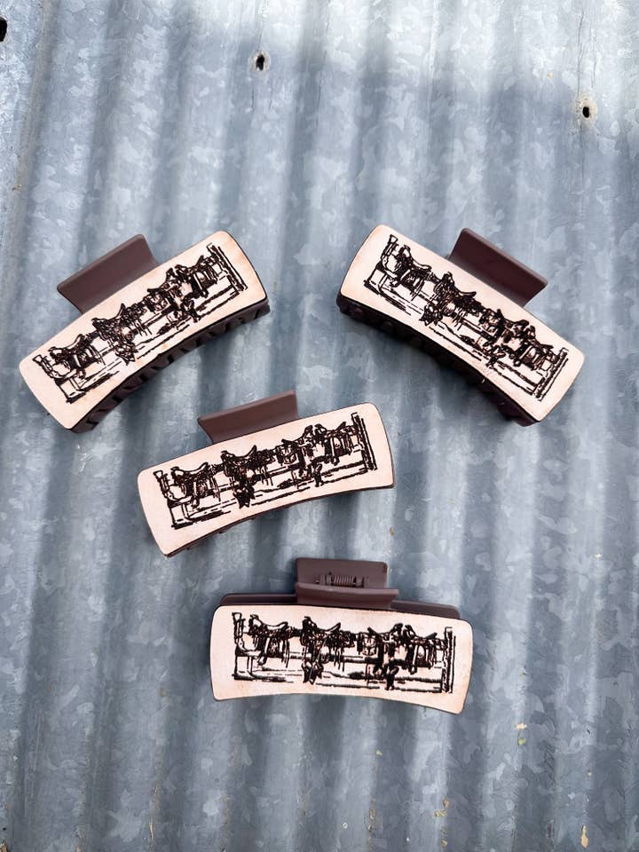 Sadler - Veg Tan Klo Clip for engroshandel hos Diamond Horseshoe Trading Co