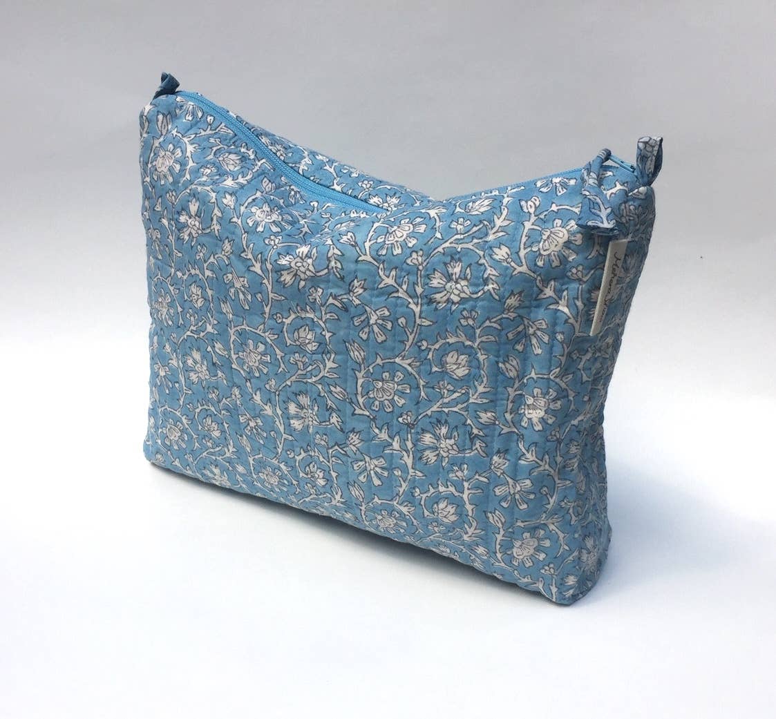 Mehera Shaw – wholesale Make-up/cosmetic bag – Cosmetics Bag - Compact - Quilted Hand Block Print Cotton9