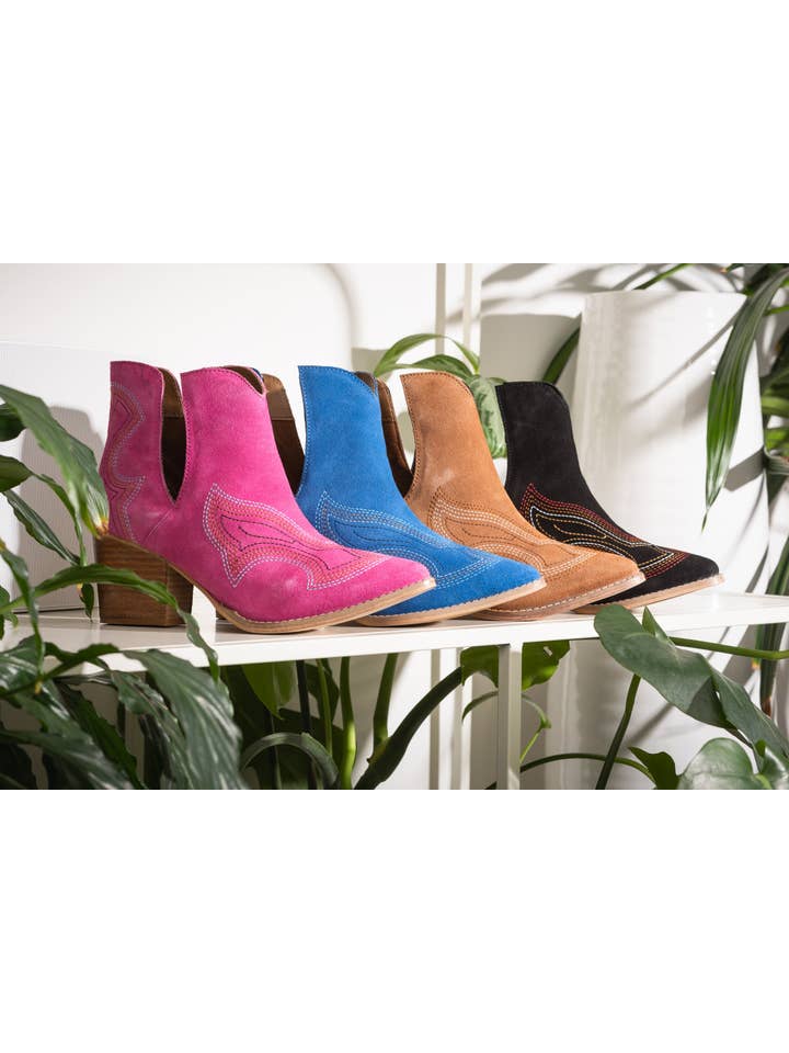 Naughty Monkey Open Pack - Wholesale Booties - Women's - Journee Ankle Boots in Magenta2