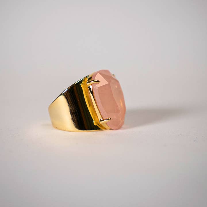 PHOEBE´S - Wholesale Cocktail/statement ring - Anillo de Piedra Natural Ajustable – Amatista, Cuarzo Rosa, Piedra de Luna o Labradorita | Joyería Chapada en Oro3