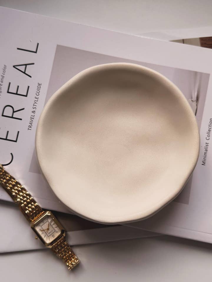 Handmade Concrete Nordic Trinket Dish/Table Decor for wholesale by The lines studio