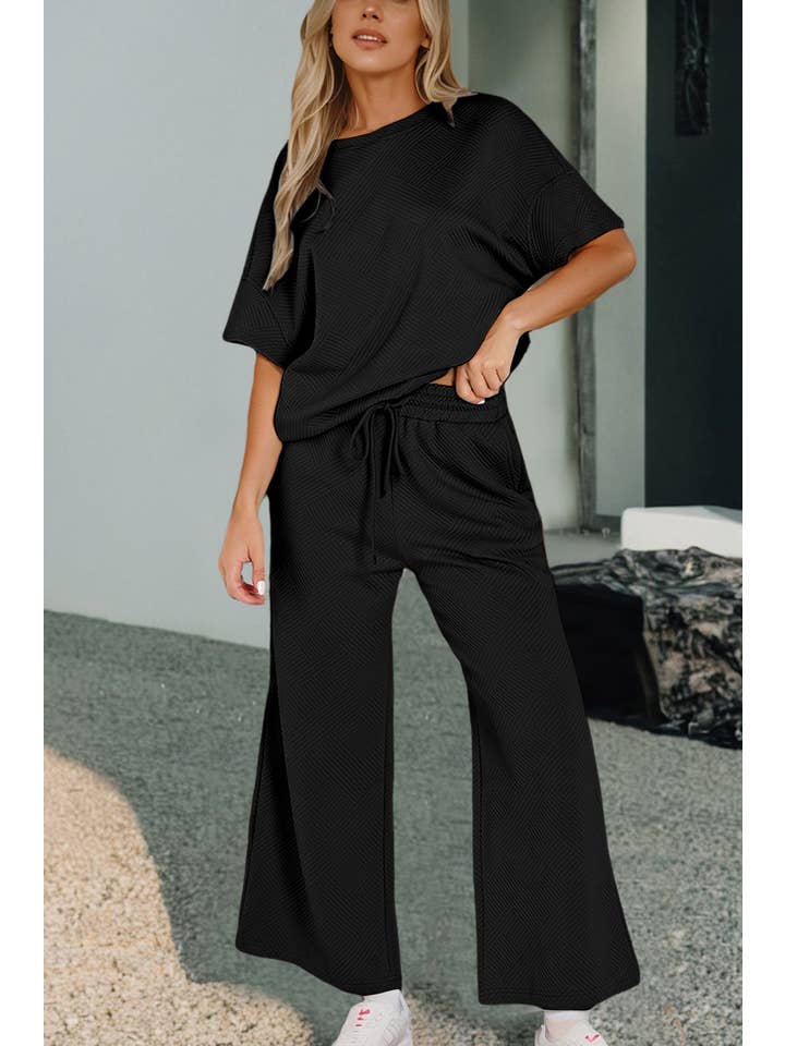 Aapparella - Wholesale Lounge Set - Women's - Women Multi-colored Textured T Shirt and Pants Set | S-2XL21