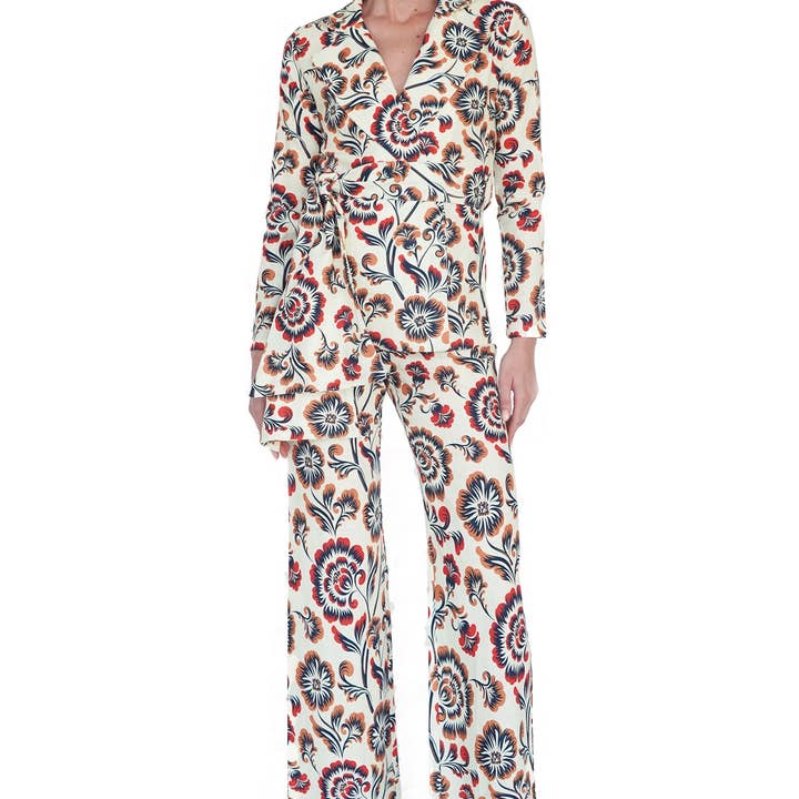 Casaco Bienal por atacado de DELLALUNA