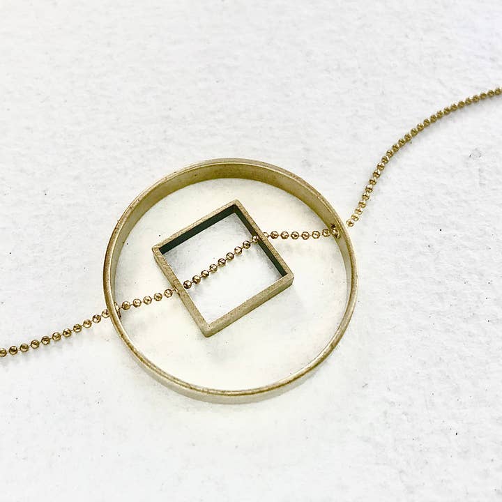 Fyrkantigt och Cirkelhalsband, Vector halsband för wholesale av SORA DESIGNS