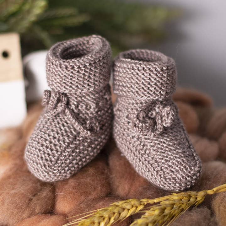 Hand Knitted Baby Wool Bootie Socks for Newborn and 0 to 12 Month Babies for wholesale by Mars Outlet Store LLC