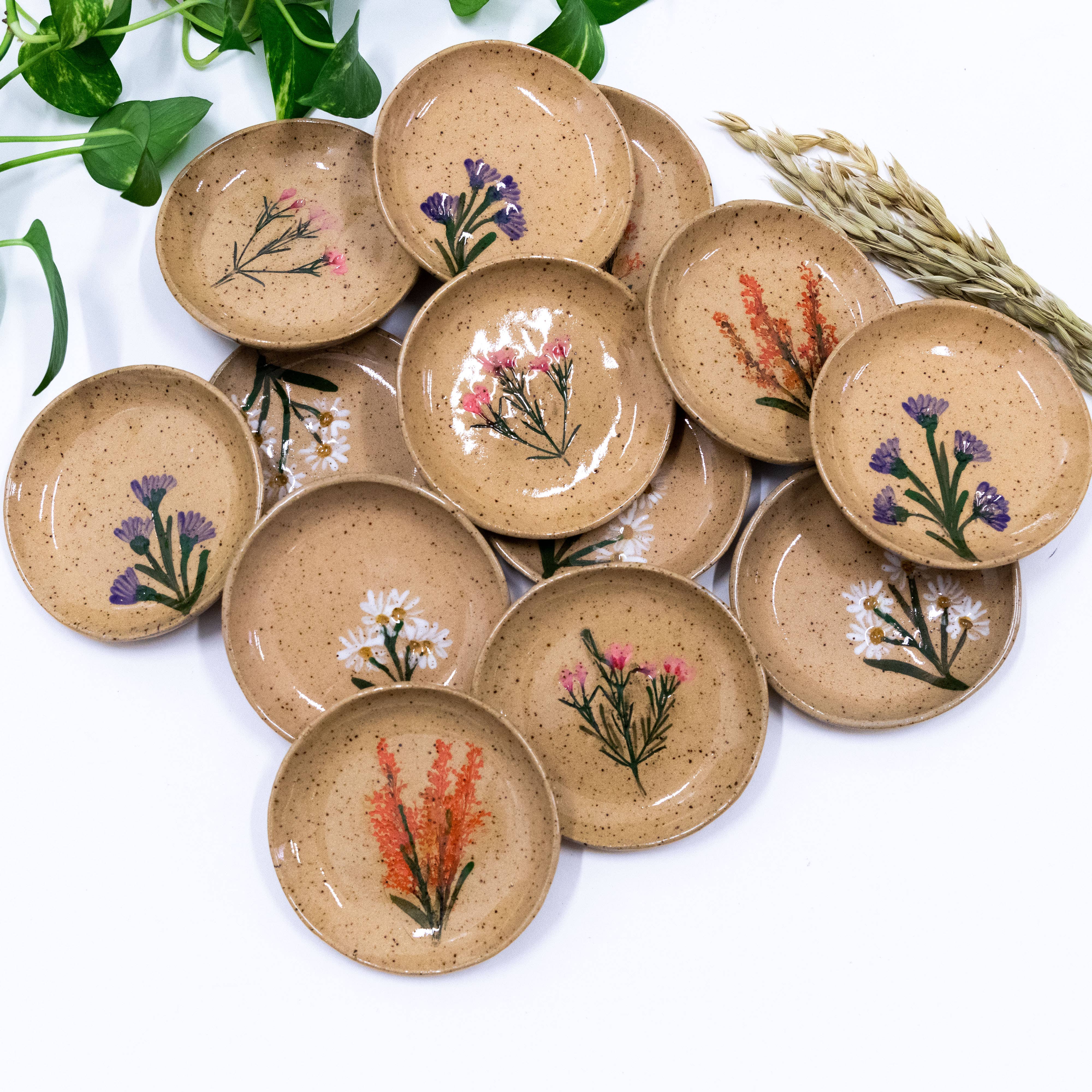 Tara Kothari - Wholesale Jewelry Dish - Rustic Wildflower Handmade Pressed Flower Jewelry Dish4