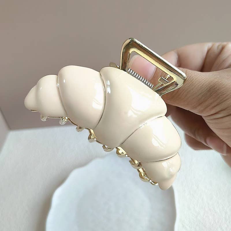 Tourtiwi - Wholesale Hair Clip - Women's - Chic Croissant - Shaped Aolly Hair Clips1