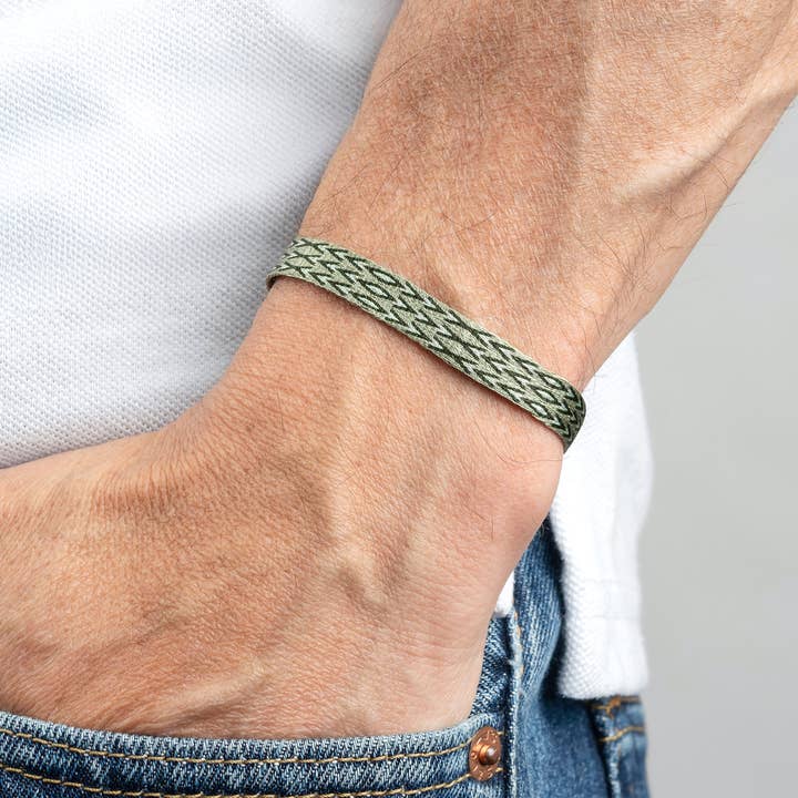 Makarla - Handmade Colombian Jewelry - Wholesale Woven/Braided Bracelet - Men's Surfer Waterproof Bracelet | Olive Green Bracelet