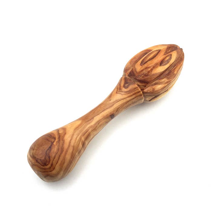 medina mood - Wholesale Juicer - Handmade lemon squeezer from olive wood2
