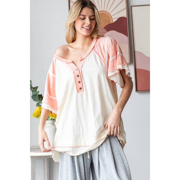 Oli&Hali - Wholesale Knit Top - Women's - WASHED OVERSIZED WAVY HEM V NECK SHORT SLEEVE TOP