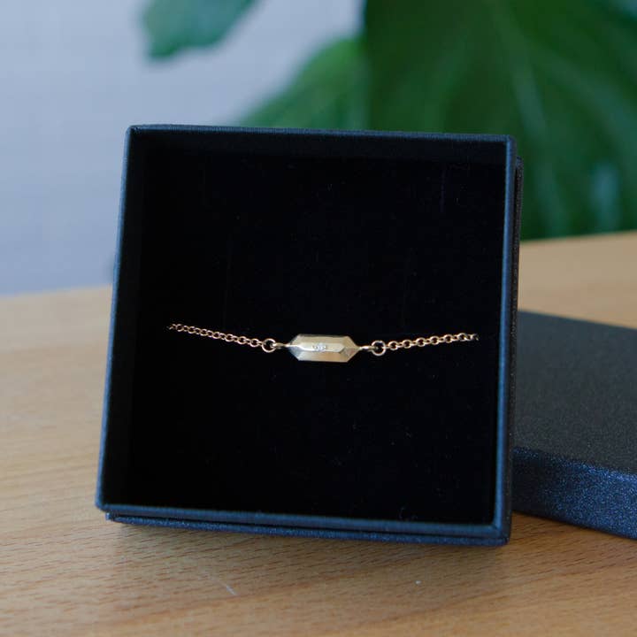 Corey Egan - Wholesale Link & Chain Bracelet - Fragment Chain Bracelet with Diamond in Gold