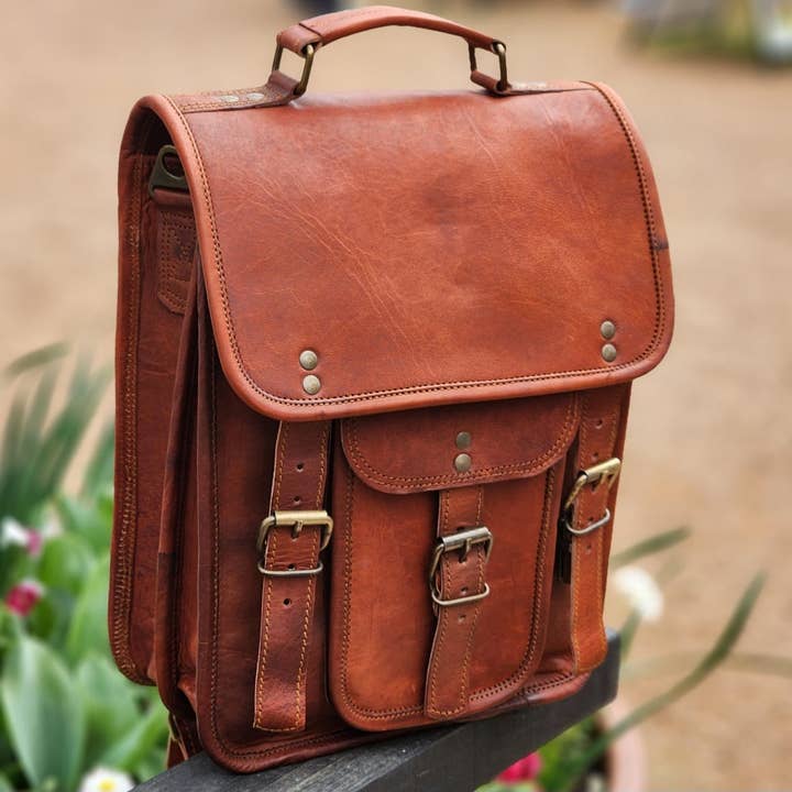 Newport 12 GT Rucksack aus Vollnarbenleder für den Großhandel von Rust Sydney