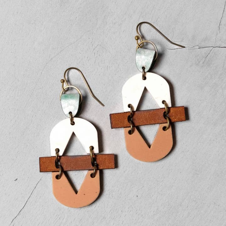 Bennett oorbel voor wholesale door Sunward Jewelry and Hats