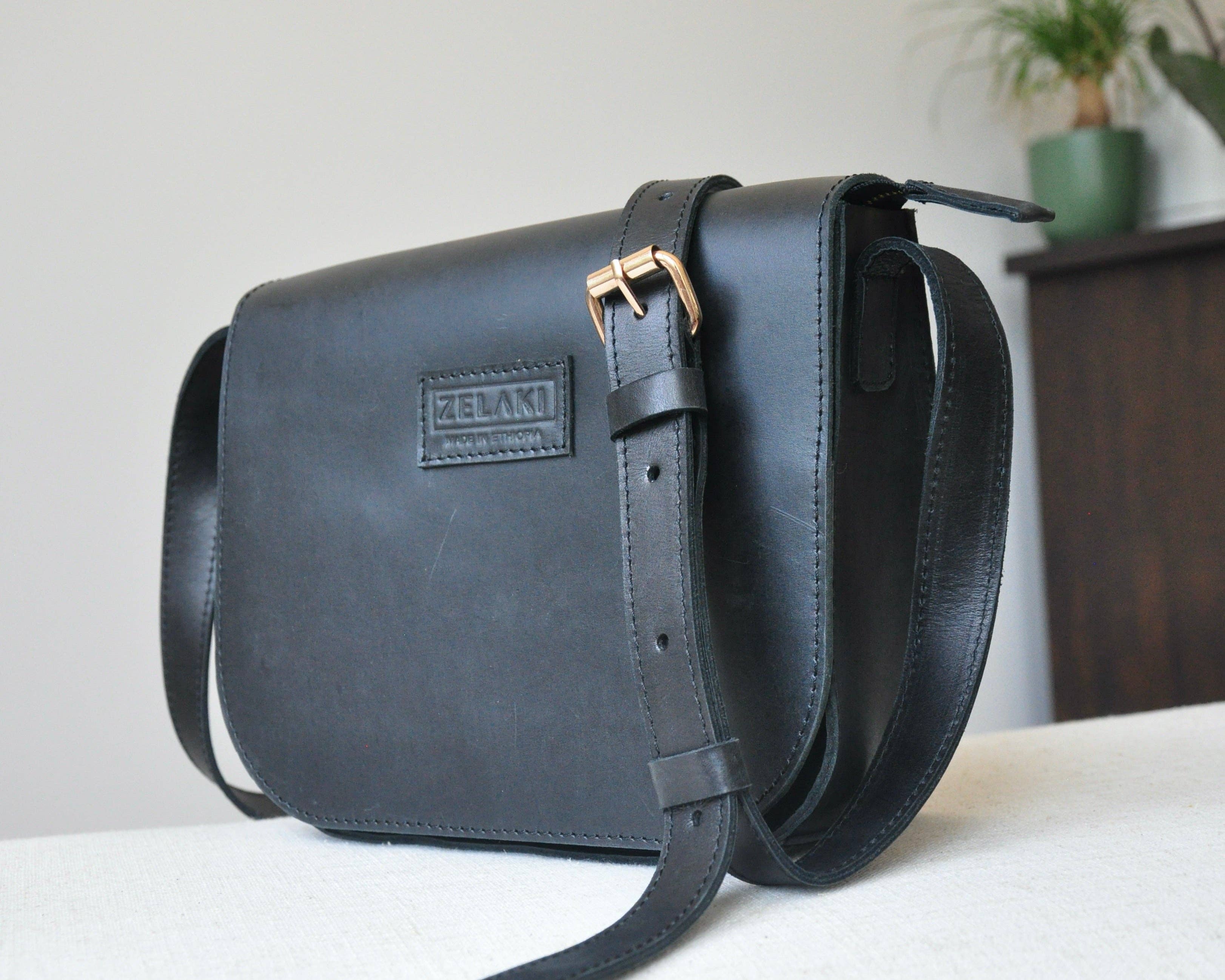 Zelaki Leather Company - Wholesale Crossbody Bag - Women's - Goba Crossbody Bag, Small Leather Purse, Messenger Bag4