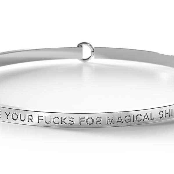 Salva le tue scopate per roba magica per la vendita all'ingrosso da parte di Be. Bangles