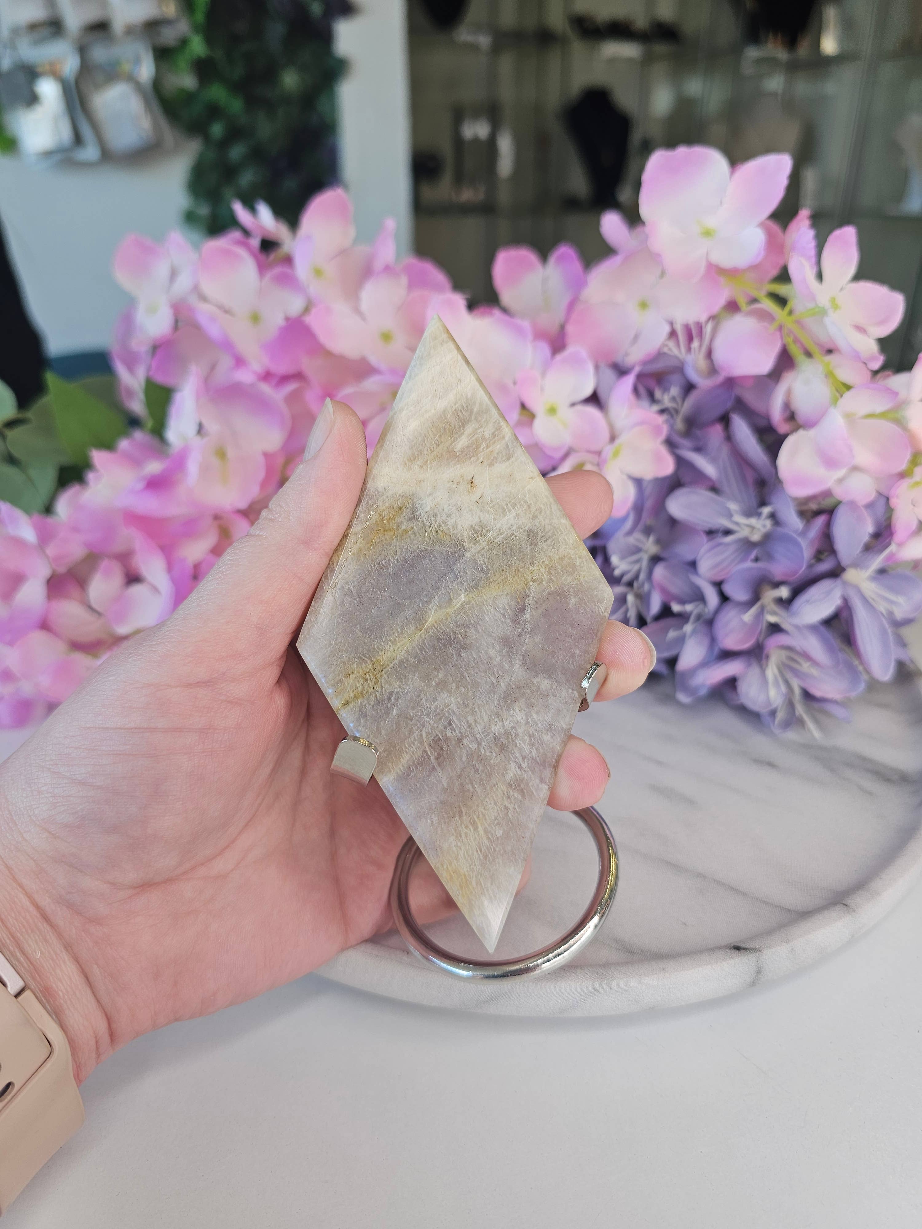 Crystal Cove Minerals – wholesale Spiritual stone/crystal – Moonstone Diamonds On Stands5